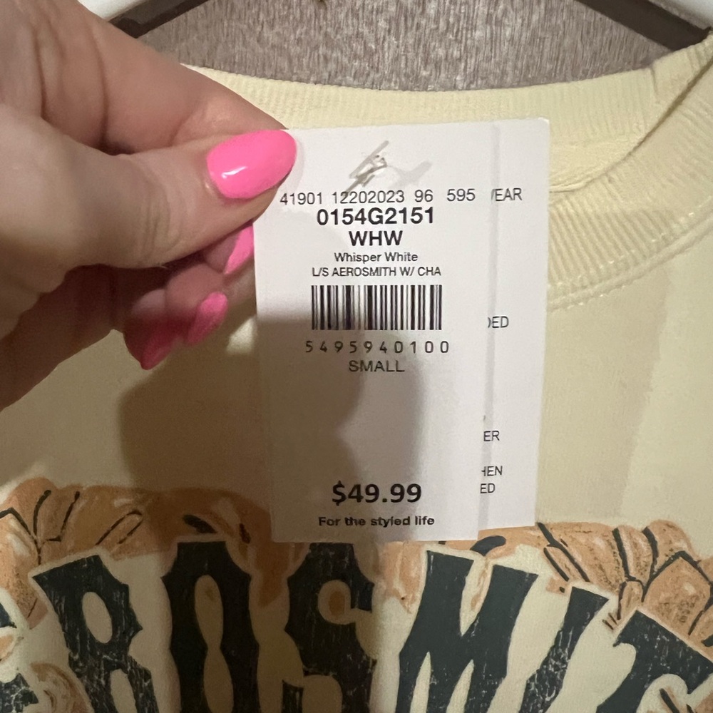 Aerosmith Cream Graphic Women's Crewneck Sweater - Picture 2 of 3